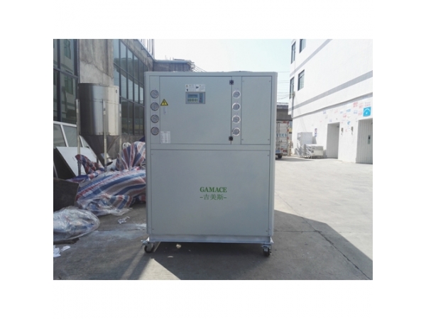 開放式冷水機(jī)與水冷箱式冷水機(jī)有什么不同之處？